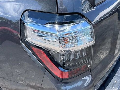 Used 2021 Toyota 4Runner Venture w/ Moonroof Package AWD/4WD image 28