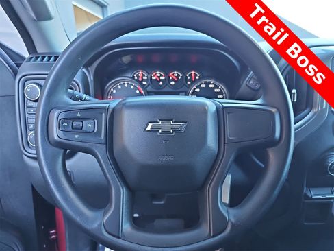 Used 2019 Chevrolet Silverado 1500 Custom Trail Boss w/ Custom Convenience Package image 19