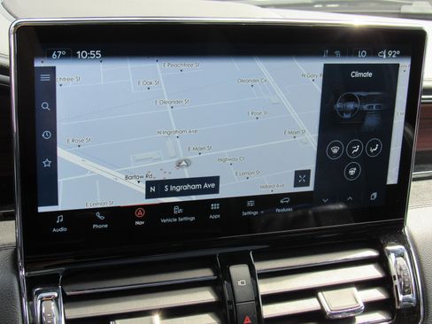 Used 2023 Lincoln Navigator Reserve image 17