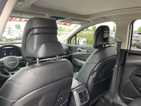 Certified 2025 Kia Sportage EX w/ Premium Package FWD image 27