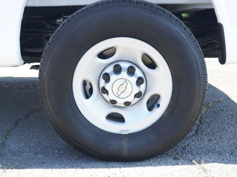 New 2026 Chevrolet Express 2500 w/ Driver Convenience Package RWD image 11