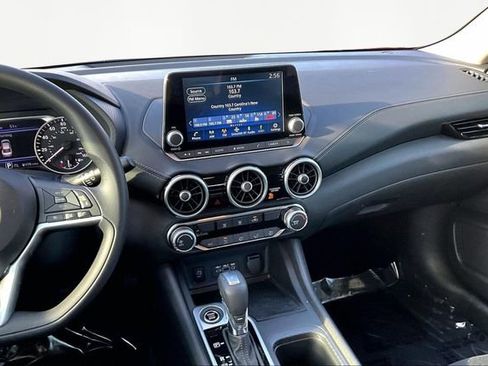 Used 2024 Nissan Sentra SV image 9