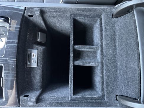 Used 2024 Cadillac Escalade Sport image 41