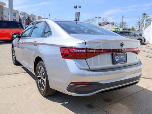 Used 2025 Volkswagen Jetta S image 3