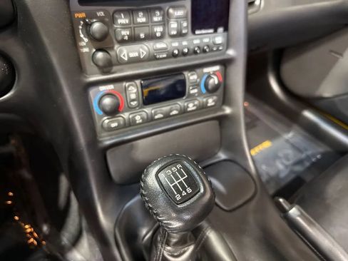 Used 2004 Chevrolet Corvette Convertible w/ Preferred Equipment Group RWD image 91