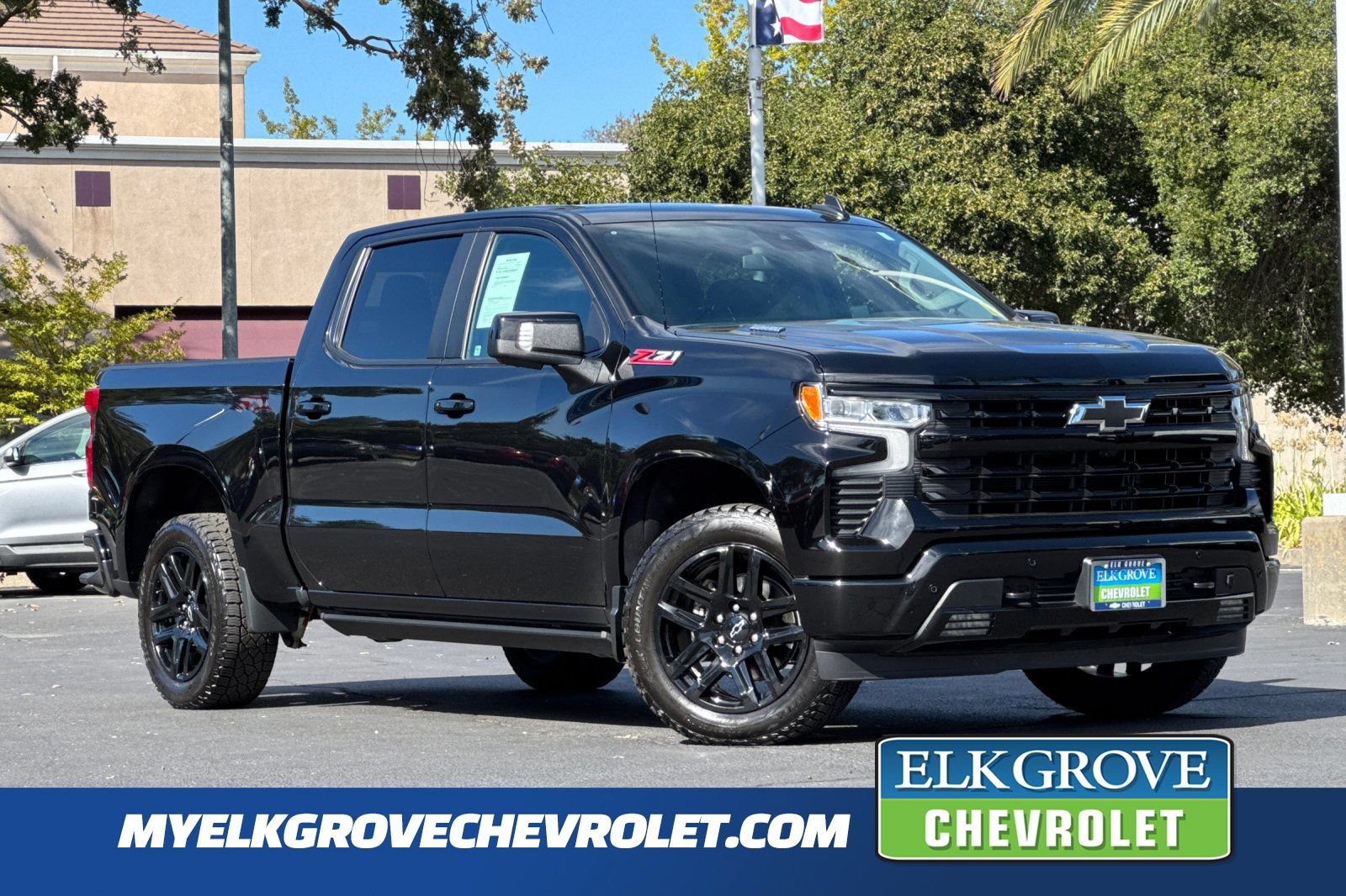 Used 2025 Chevrolet Silverado 1500 RST AWD/4WD image 1