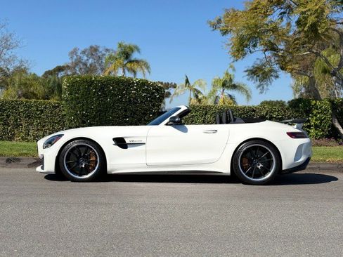 Used 2020 Mercedes-Benz AMG GT R image 2