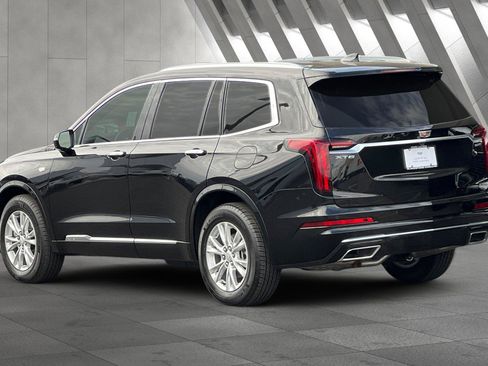 Certified 2025 Cadillac XT6 Luxury image 6