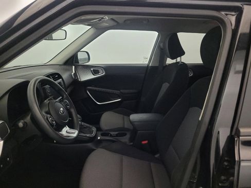 Used 2021 Kia Soul LX FWD image 17