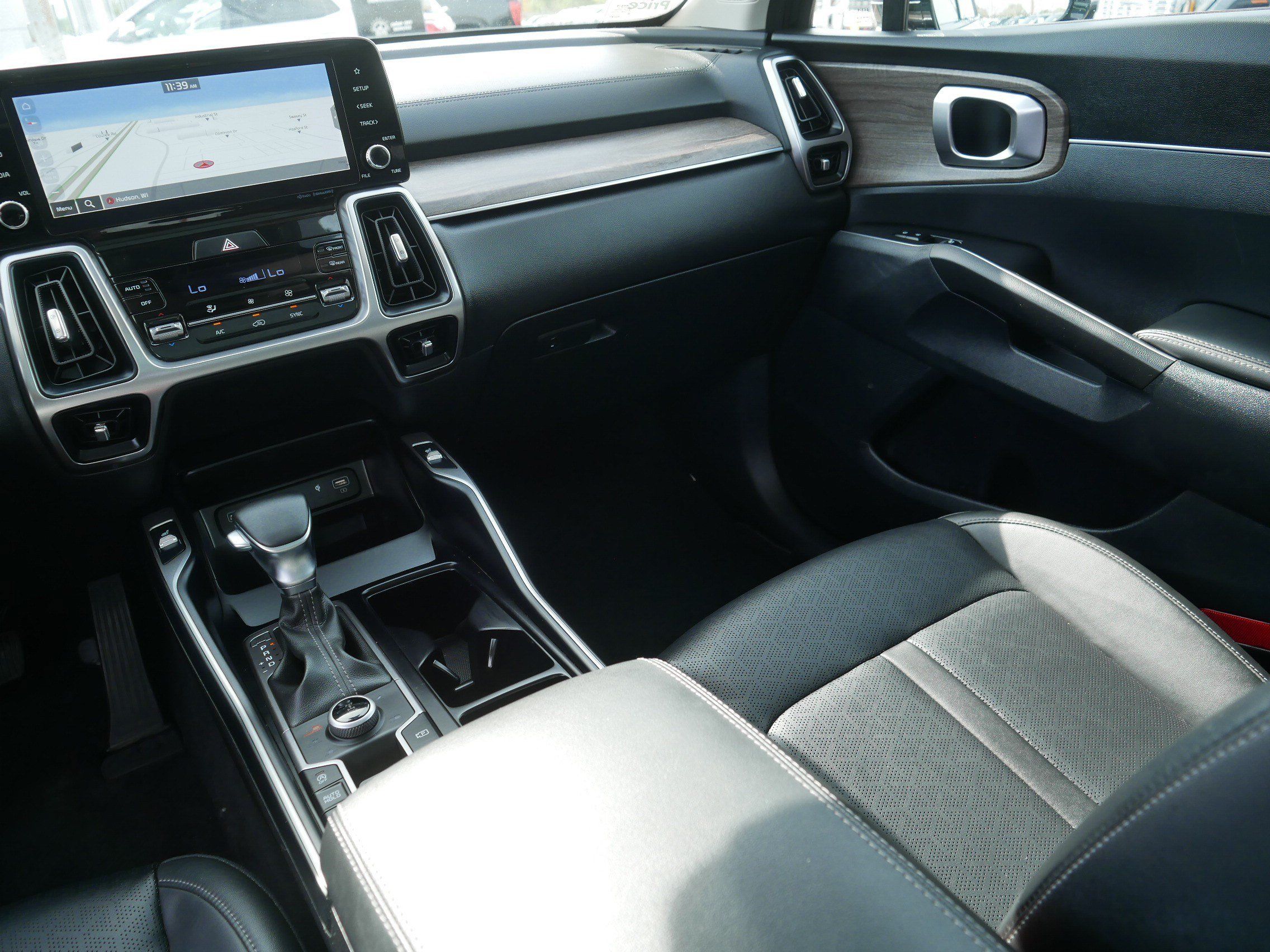 Used 2022 Kia Sorento X-Line EX AWD/4WD image 11