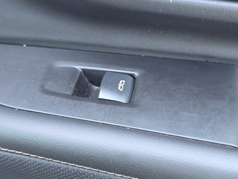 Used 2024 GMC Yukon SLT image 22