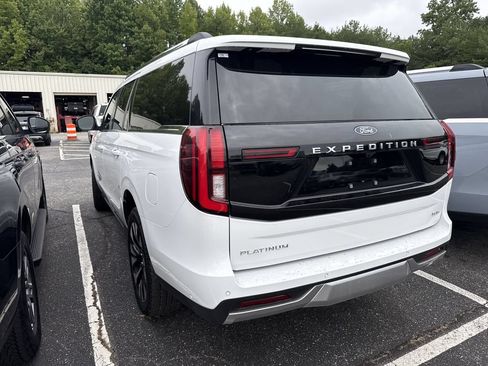 Used 2025 Ford Expedition Max Platinum w/ Driver's Package AWD/4WD image 13