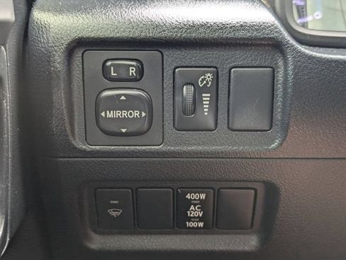 Used 2017 Toyota 4Runner SR5 Premium AWD/4WD image 31