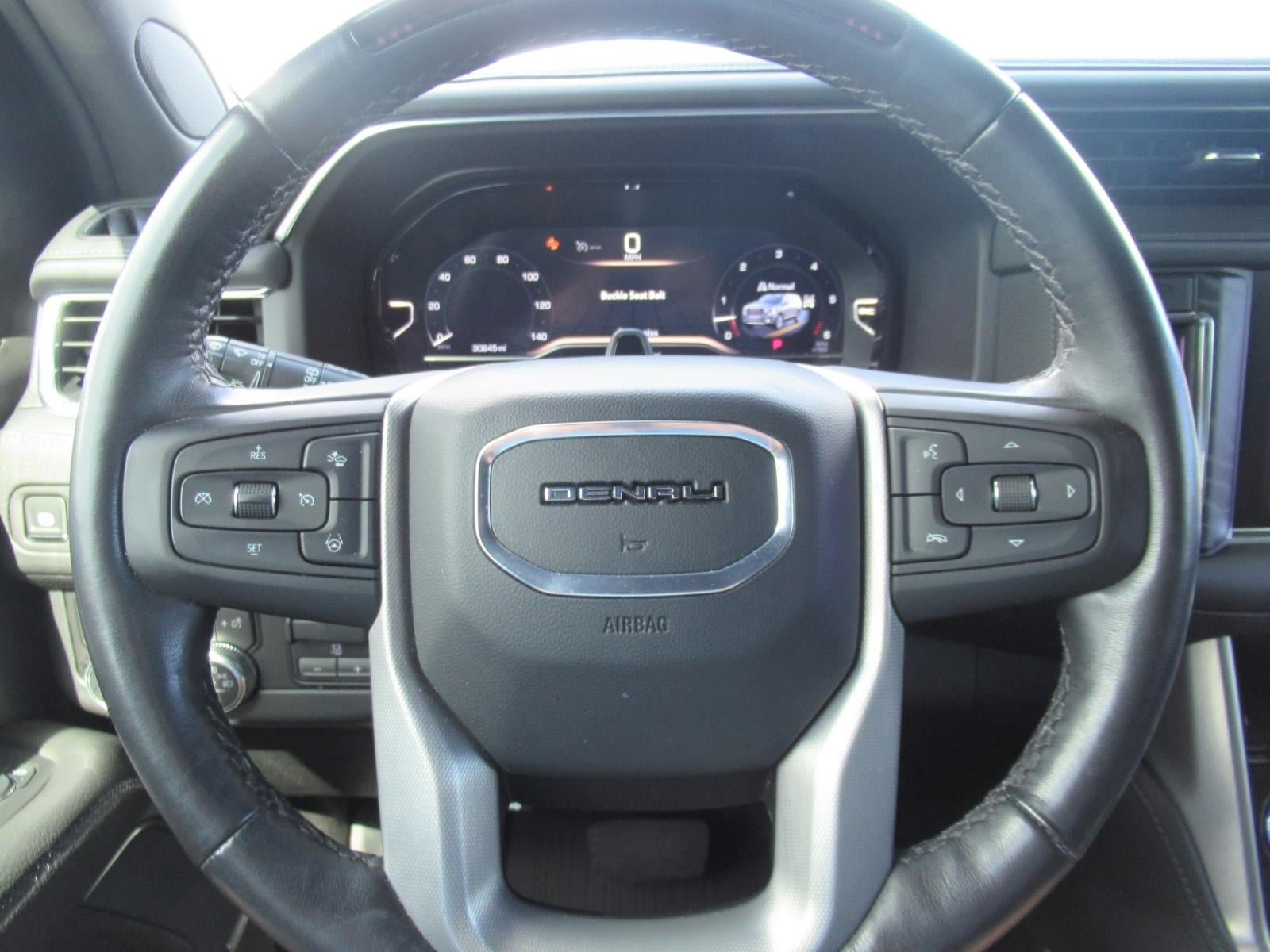 Used 2024 GMC Yukon Denali w/ Advanced Technology Package AWD/4WD image 28