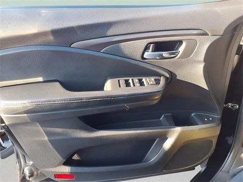 Used 2016 Honda Pilot EX-L image 16