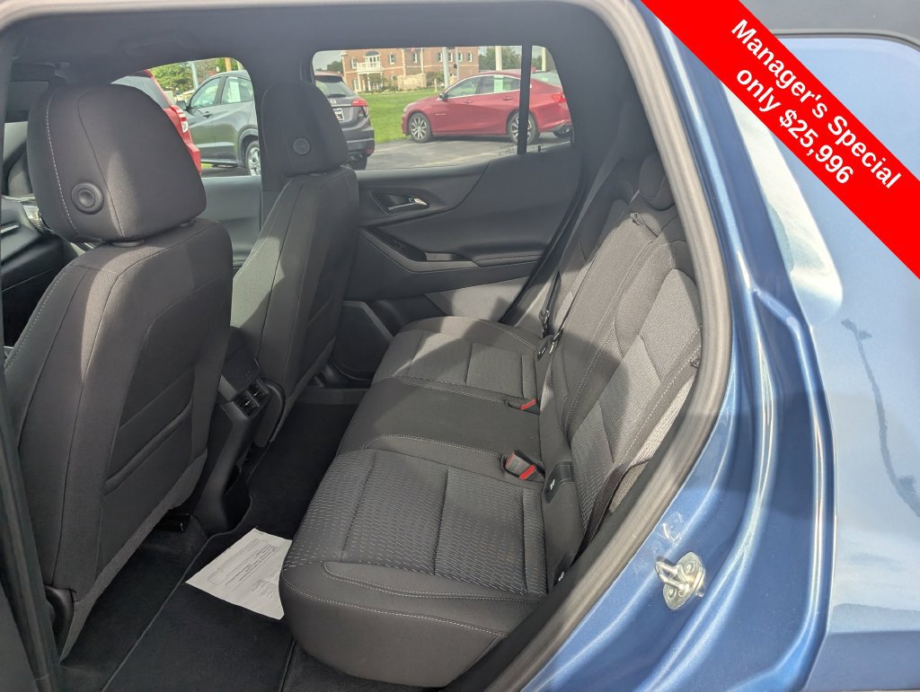Used 2026 Chevrolet Equinox LT w/ Safety and Technology Package FWD image 9
