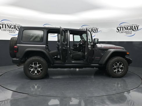Used 2019 Jeep Wrangler Unlimited Rubicon w/ LED Lighting Group AWD/4WD image 39