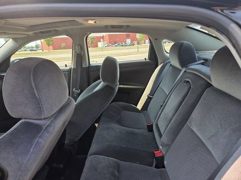 Used 2014 Chevrolet Impala LT w/ LT Sunroof Package FWD image 39