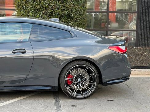 Used 2022 BMW M4 Competition w/ Executive Package image 11