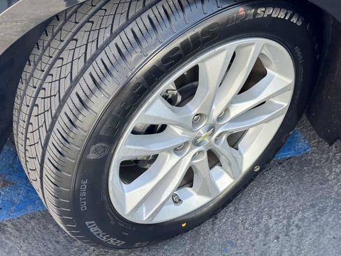 Used 2017 Chevrolet Malibu Hybrid w/ Leather Package FWD image 23
