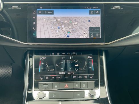 Used 2023 Audi Q8 Premium Plus image 24