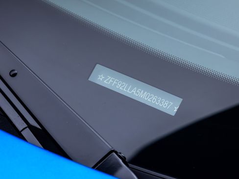 Certified 2021 Ferrari F8 Tributo RWD image 31