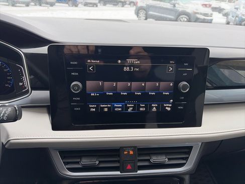 Used 2025 Volkswagen Taos SEL w/ Black Wheel Plus Package image 19