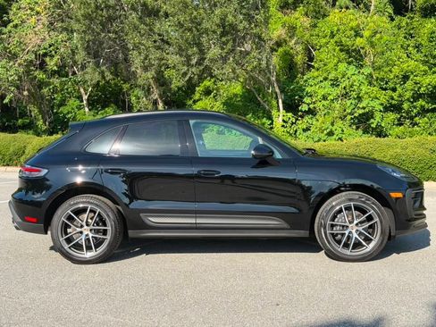 Certified 2026 Porsche Macan AWD/4WD image 22