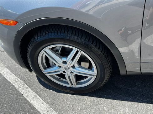 Used 2011 Porsche Cayenne S AWD/4WD image 13