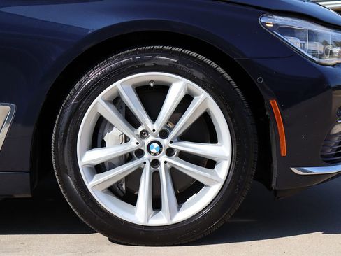 Used 2017 BMW 750i xDrive image 59