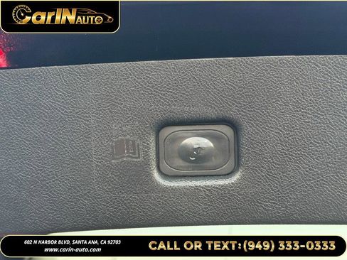 Used 2016 Lincoln MKX Reserve w/ Cargo Accessories Package image 26