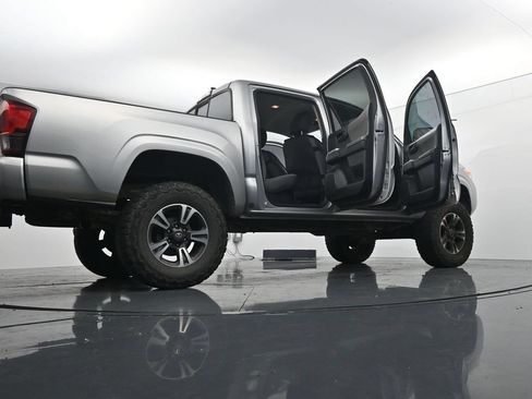 Used 2019 Toyota Tacoma SR w/ SR Convenience Package RWD image 29
