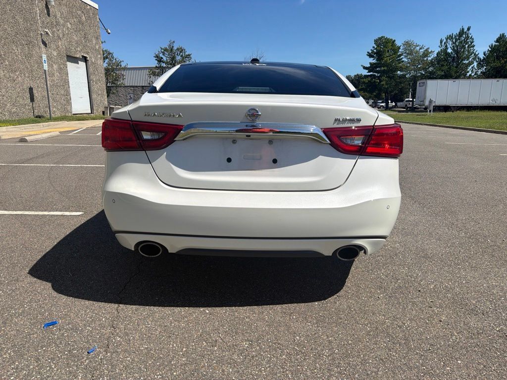 Used 2017 Nissan Maxima Platinum FWD image 6