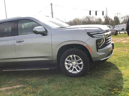 Used 2025 Chevrolet Tahoe LT image 2