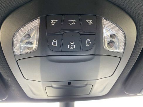 New 2026 Chrysler Pacifica Select AWD/4WD image 26