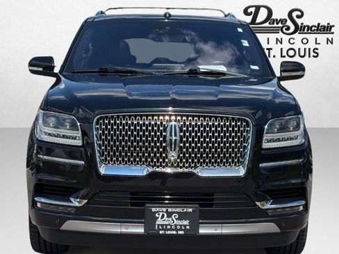 Used 2018 Lincoln Navigator Reserve w/ Technology Package AWD/4WD image 8
