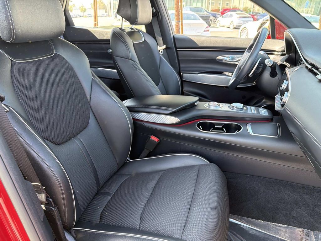 Certified 2024 Genesis GV70 3.5T Sport AWD/4WD image 19