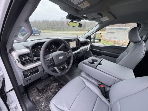 New 2026 Ford F550 4x4 Regular Cab Super Duty w/ Snow Plow Prep Package image 17