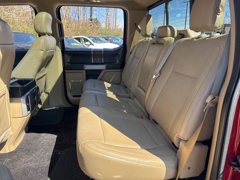 Used 2015 Ford F150 Lariat image 6