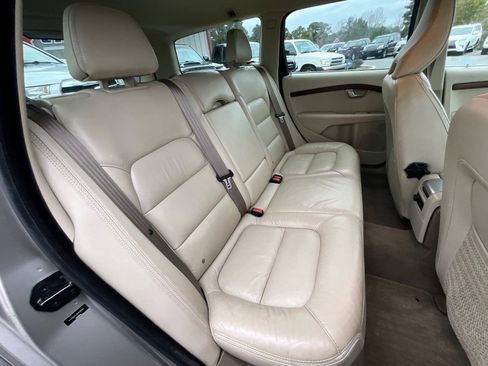 Used 2011 Volvo XC70 3.2 image 29