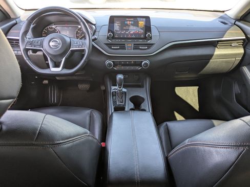 Used 2022 Nissan Altima 2.5 SR FWD image 29