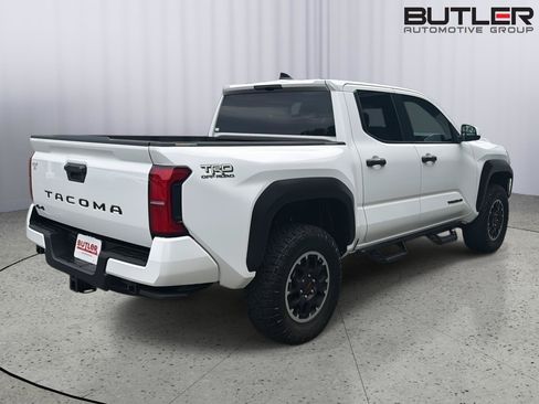 Used 2024 Toyota Tacoma TRD Off-Road AWD/4WD image 6