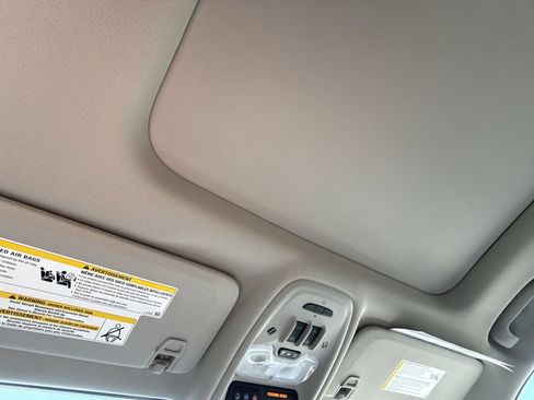 Certified 2026 Buick Encore GX Avenir w/ Avenir Technology Package FWD image 25