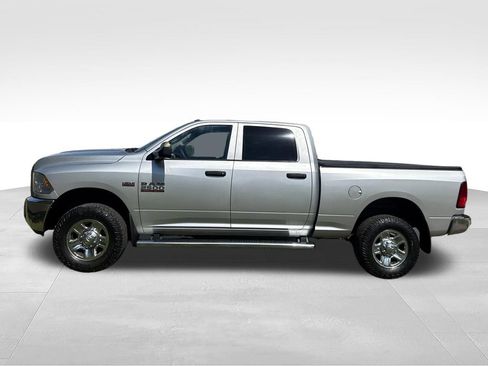 Used 2015 RAM 2500 Tradesman w/ Chrome Appearance Group AWD/4WD image 4