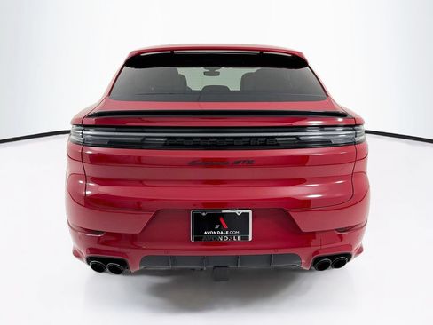 Certified 2025 Porsche Cayenne GTS AWD/4WD image 6