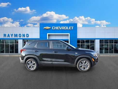 Used 2024 Kia Seltos LX AWD/4WD image 2