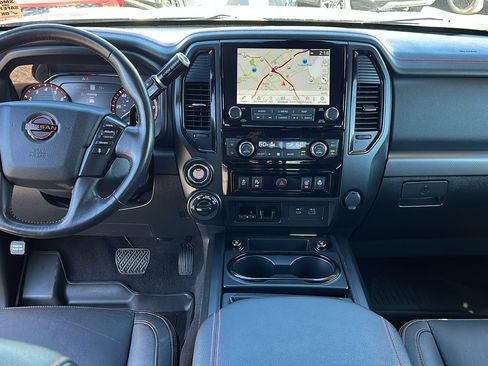 Used 2023 Nissan Titan PRO-4X w/ Pro-4x Convenience Package AWD/4WD image 16