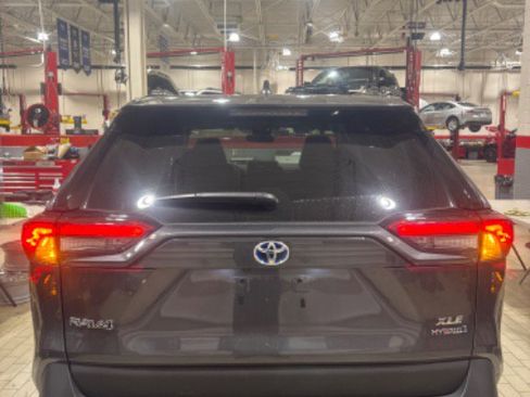 Certified 2024 Toyota RAV4 XLE image 41