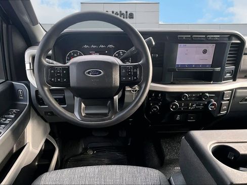 Used 2024 Ford F350 XLT w/ FX4 Off-Road Package image 15