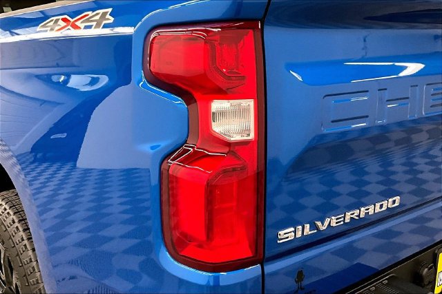 Used 2024 Chevrolet Silverado 1500 RST w/ Protection Package AWD/4WD image 35